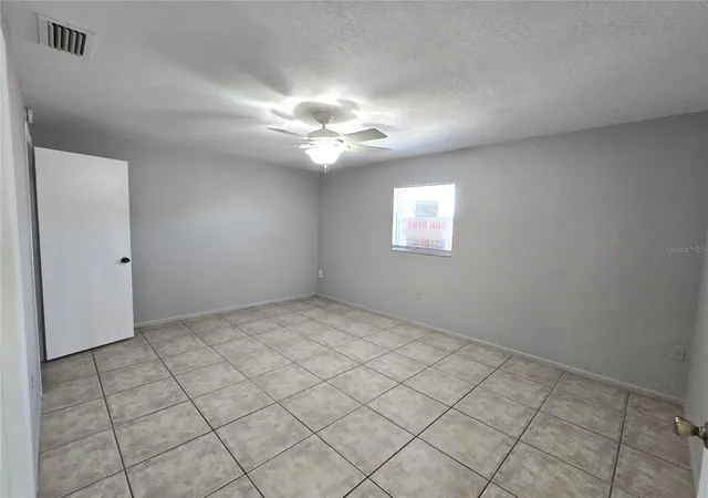 Listing Photo 5 - Condo for sale in building located at 5422 Amy Ln, NEW PORT RICHEY, FL 34652