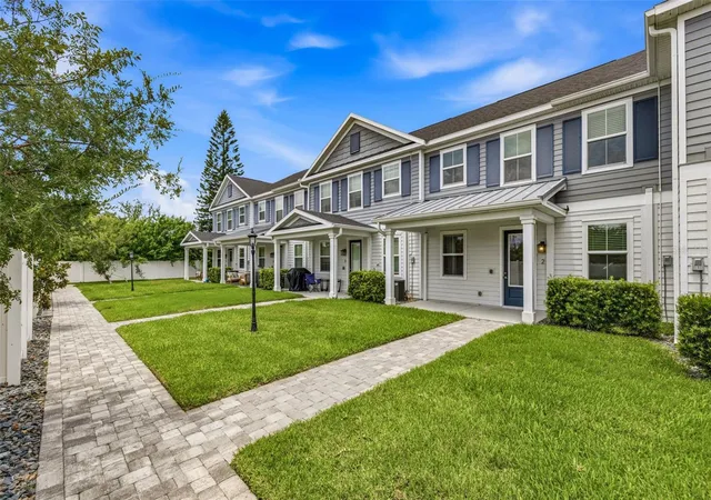 Photo 1 of Townhouse for sale at 6621 S Manhattan Ave #2, Tampa, FL 33616 | MLS# TB8533488 | Listing updated on 2026-10-04