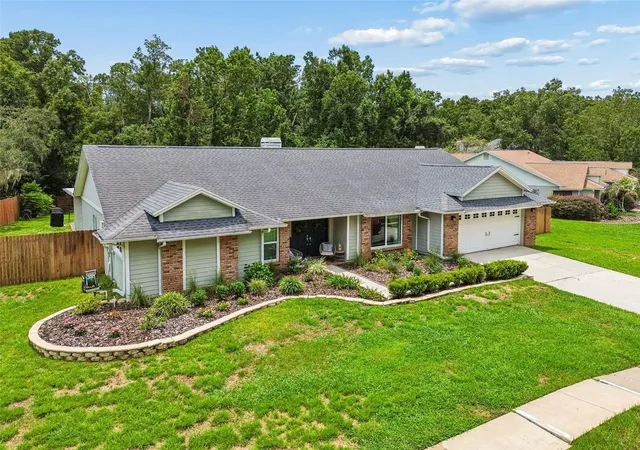 3rd image of 3607 Lithia Ridge Blvd, Valrico, FL 33596 | MLS# TB8533492