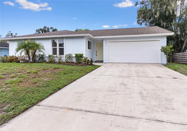 Photo 1 of Single family home for sale at 5011 Leon Dr, Palmetto, FL 34221 | MLS# TB8533497 | Listing updated on 2026-09-07