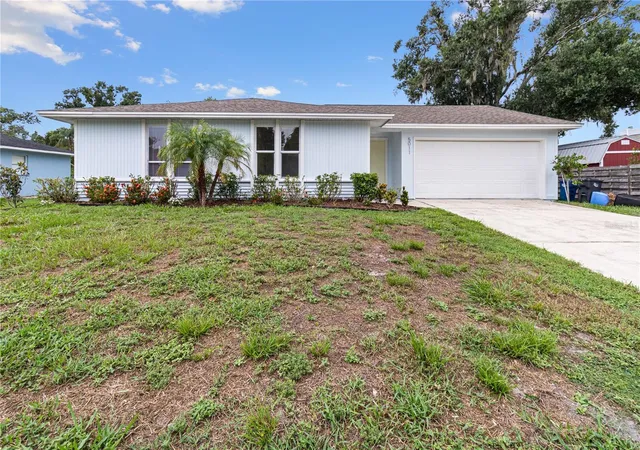 Photo 2 of Single family home for sale at 5011 Leon Dr, Palmetto, FL 34221 | MLS# TB8533497 | Listing updated on 2026-09-07