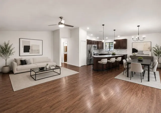 Photo 4 of Single family home for sale at 5011 Leon Dr, Palmetto, FL 34221 | MLS# TB8533497 | Listing updated on 2026-09-07