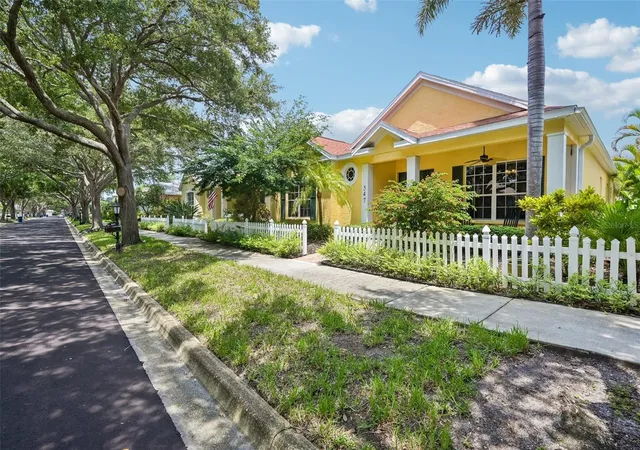 2nd image of 547 Meadow Sweet Cir, Osprey, FL 34229 | MLS# A4701316