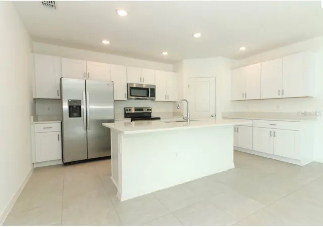 Photo 2 of Single family home for sale at 249 E Acorn Rd, Haines City, FL 33844 | MLS# S5154554 | Listing updated on 2026-09-02
