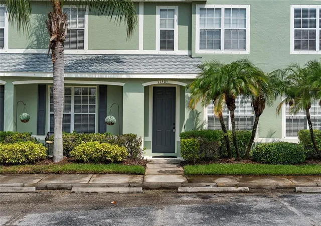 Photo 2 of Townhouse for sale at 11505 Declaration Dr, Tampa, FL 33635 | MLS# TB8533522 | Listing updated on 2026-07-31