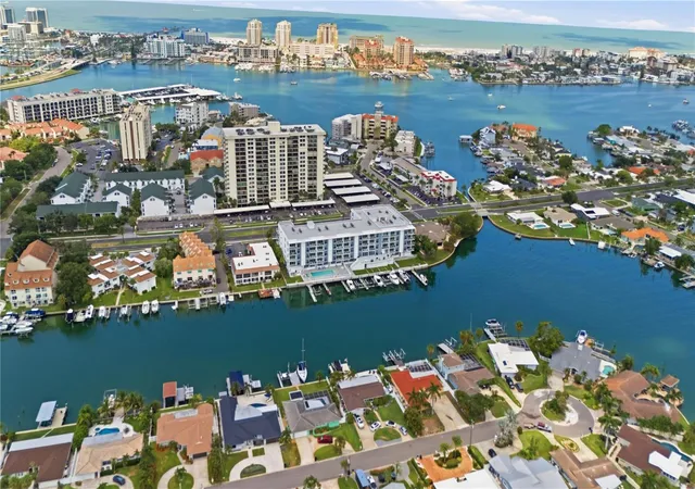 2nd image of 415 Island Way #204, Clearwater Beach, FL 33767 | MLS# TB8533534