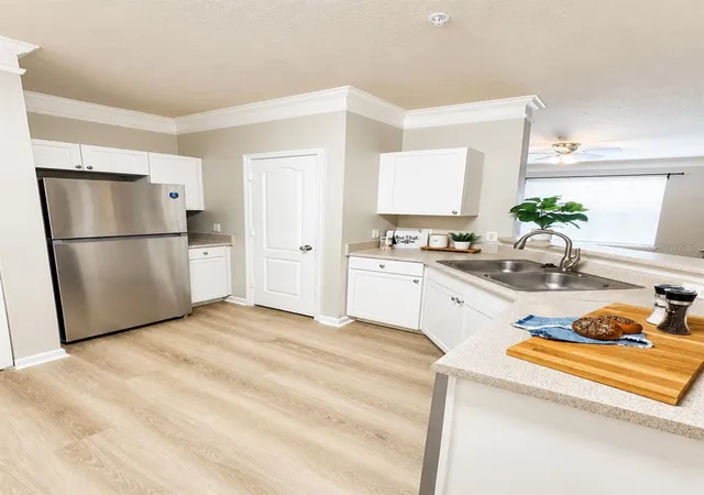 Photo 2 of Condo for sale at 8813 Villa View Cir #204, Orlando, FL 32821 | MLS# A4701334 | Listing updated on 2026-09-14