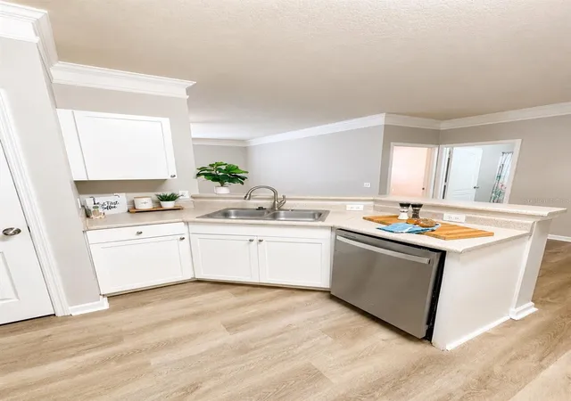 Photo 3 of Condo for sale at 8813 Villa View Cir #204, Orlando, FL 32821 | MLS# A4701334 | Listing updated on 2026-09-14