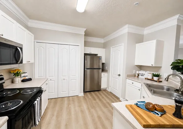 Photo 4 of Condo for sale at 8813 Villa View Cir #204, Orlando, FL 32821 | MLS# A4701334 | Listing updated on 2026-09-14