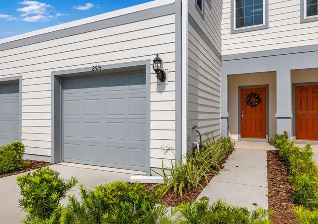Photo 2 of Townhouse for sale at 2615 Winsome Way, Davenport, FL 33896 | MLS# S5154557 | Listing updated on 2026-09-30