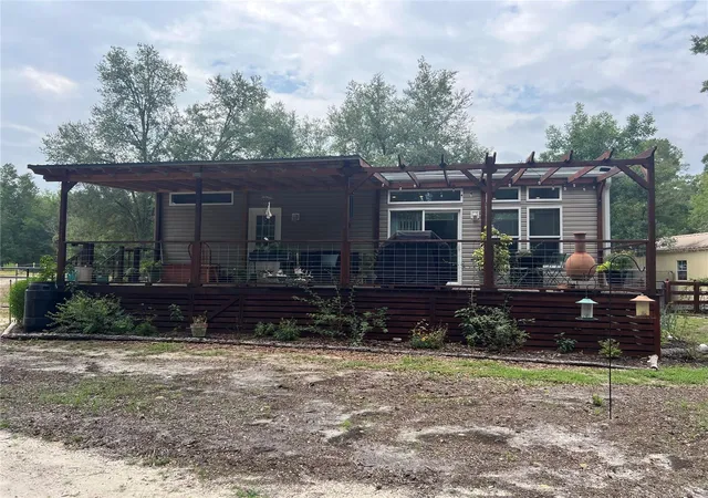 Photo 2 of Manufactured home for sale at 3369 Ne 53rd Terrace, High Springs, FL 32643 | MLS# GC542292 | Listing updated on 2026-08-30