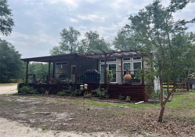 Photo 3 of Manufactured home for sale at 3369 NE 53rd Terrace, High Springs, FL 32643 | MLS# GC542292 | Listing updated on 2026-08-30
