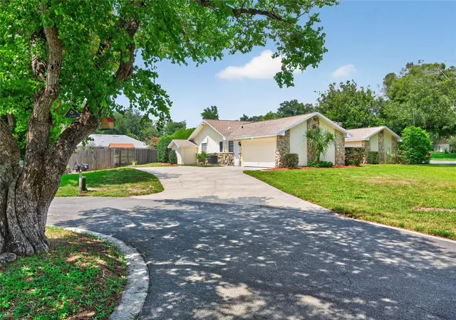 43rd image of 2704 Burgoyne Pl, Deland, FL 32720 | MLS# O6428898