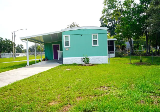 4th image of 8114 Western Circle Dr, Brooksville, FL 34613 | MLS# OM729358