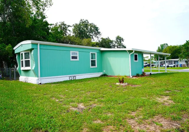 5th image of 8114 Western Circle Dr, Brooksville, FL 34613 | MLS# OM729358