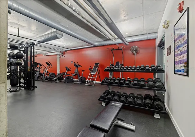 Listing Photo 2 - Condo for sale in building located at 101 S 12Th St, Tampa, FL 33602 - Unit #302