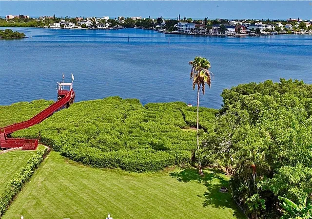 2nd image of 12816 Harborwood Dr, Largo, FL 33774 | MLS# TB8533580