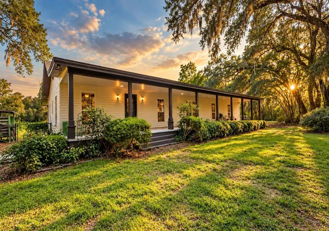 Single family home for sale at 22304 NE 35th Avenue, MELROSE, FL 32666 | MLS# GC542295