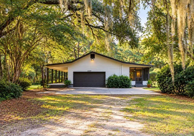 Photo 2 of Single family home for sale at 22304 Ne 35th Avenue, Melrose, FL 32666 | MLS# GC542295 | Listing updated on 2026-10-08