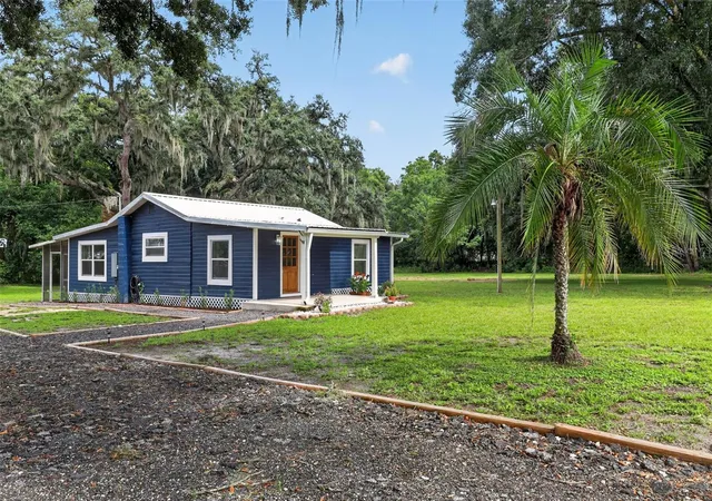 3rd image of 4746 Lamar Rd, Zephyrhills, FL 33541 | MLS# O6428914