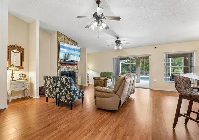 4th image of 30733 Buttercup Ln, Mount Dora, FL 32757 | MLS# G5115659