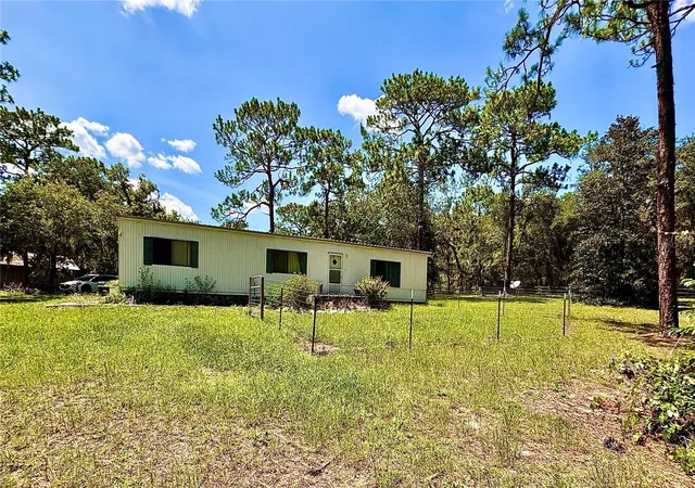 4th image of 10780 S Flutter Ter, Inverness, FL 34452 | MLS# OM729360