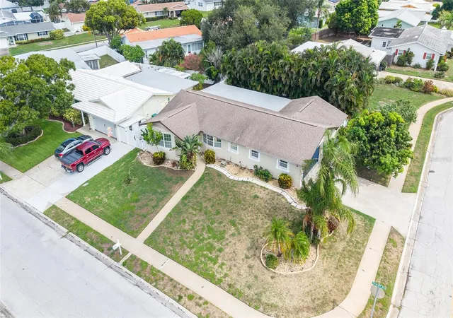 1st image of 14331 Apache Ave, Largo, FL 33774 | MLS# O6428924