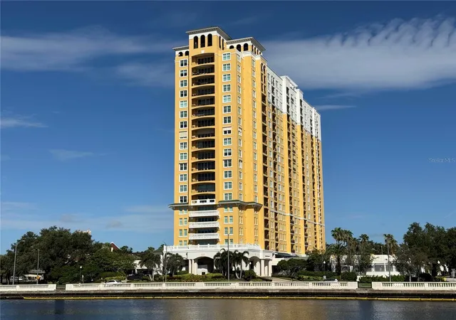 Sale Pending at 345 Bayshore Blvd #1102, Tampa, FL 33606 | MLS# TB8533594 | Listing updated on 2026-10-04