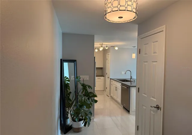 Photo 3 of Sale Pending at 345 Bayshore Blvd #1102, Tampa, FL 33606 | MLS# TB8533594 | Listing updated on 2026-10-04