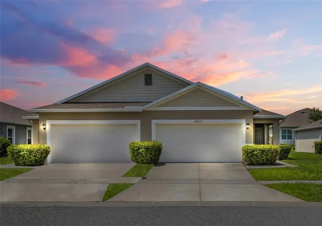 1st image of 20010 Royal Tern Ct, Leesburg, FL 34748 | MLS# G5115662
