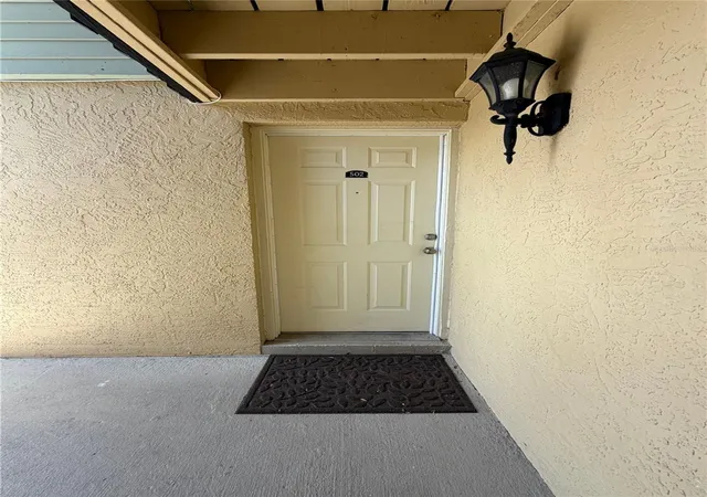 Photo 3 of Condo for sale at 502 Golden Raintree Pl, Brandon, FL 33510 | MLS# TB8533605 | Listing updated on 2026-08-12