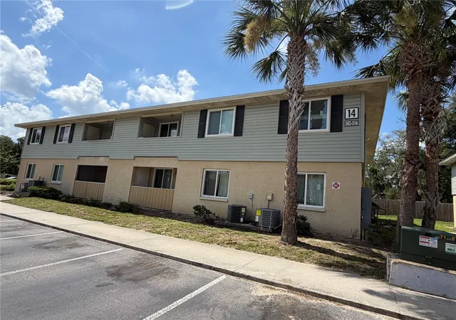 Photo 4 of Condo for sale at 502 Golden Raintree Pl, Brandon, FL 33510 | MLS# TB8533605 | Listing updated on 2026-08-12