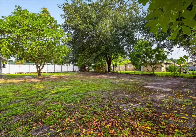 5th image of 4734 Delmonte Ave, Sarasota, FL 34235 | MLS# A4701355