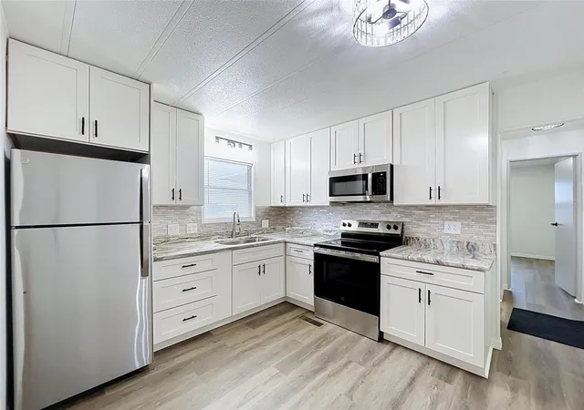 4th image of 6965 Fort King Rd, Zephyrhills, FL 33541 | MLS# TB8533620
