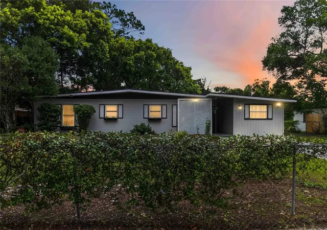 2nd image of 407 S Sunland Dr, Sanford, FL 32773 | MLS# O6428958