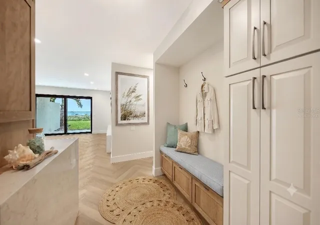 5th image of 2089 Gulf Of Mexico Dr, Longboat Key, FL 34228