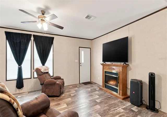 Photo 3 of Manufactured home for sale at 6988 N Palmer Way, Hernando, FL 34442 | MLS# W7888058 | Listing updated on 2026-08-20