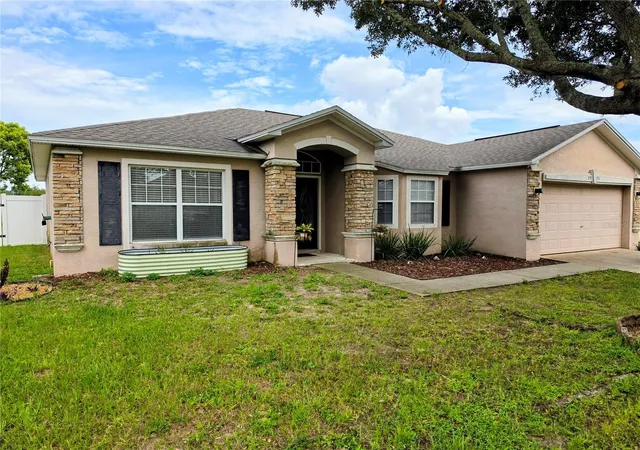 Photo 1 of Single family home for sale at 7973 Oak Run Cir, Lakeland, FL 33809 | MLS# S5154575 | Listing updated on 2026-10-20