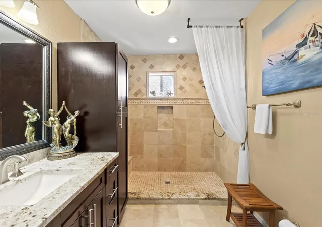 4th image of 5000 Culbreath Key Wy #9-301, Tampa, FL 33611 | MLS# TB8533674
