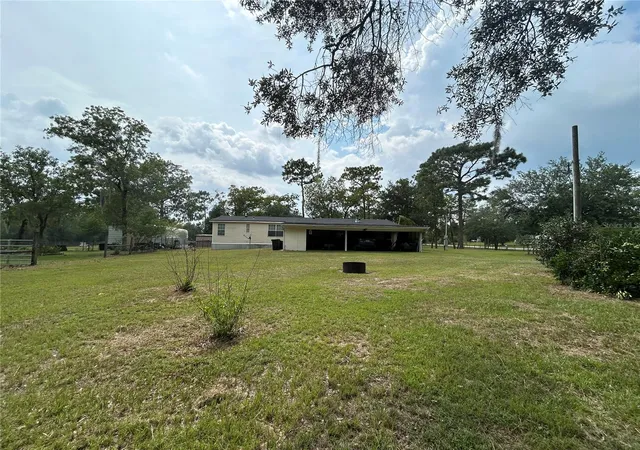 Photo 3 of Manufactured home for sale at 14050 SE 10th Street, Williston, FL 32696 | MLS# OM729378 | Listing updated on 2026-07-29