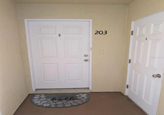 Listing Photo 4 - Condo for sale in building located at 6420 Banyan Blvd, NEW PORT RICHEY, FL 34652 - Unit #203