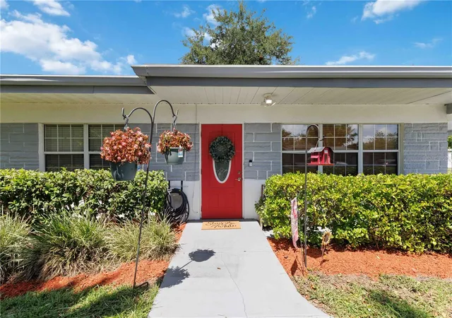 Photo 1 of Single family home for sale at 5710 18th Street W, Bradenton, FL 34207 | MLS# A4701386 | Listing updated on 2026-09-26