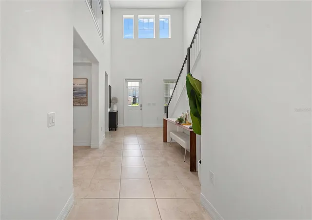 Photo 4 of Single family home for sale at 14897 Ellingsworth Ln, Winter Garden, FL 34787 | MLS# O6429007 | Listing updated on 2026-09-01