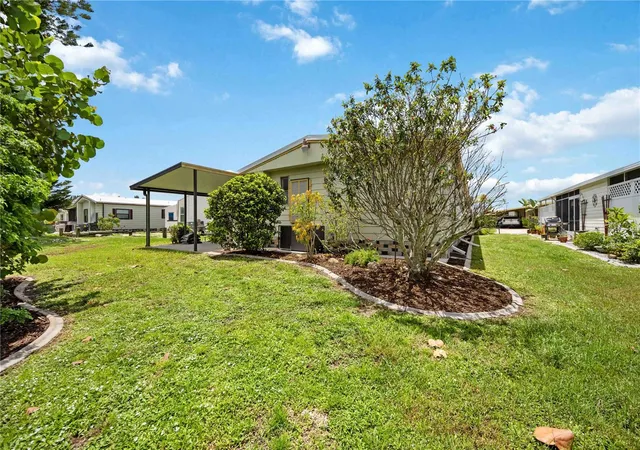 3rd image of 141 Rarotonga Rd, North Port, FL 34287 | MLS# D6148236