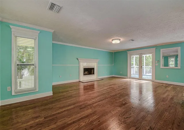 Photo 3 of Single family home for sale at 510 Wideview Ave, Tarpon Springs, FL 34689 | MLS# TB8533714 | Listing updated on 2026-09-22