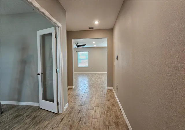 Photo 4 of Single family home for sale at 1921 Bell Crk Loop, Fruitland Park, FL 34731 | MLS# G5115679 | Listing updated on 2026-08-26