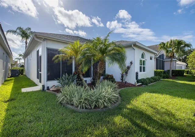Photo 3 of Single family home for sale at 1239 Stadler Dr, Trinity, FL 34655 | MLS# W7888067 | Listing updated on 2026-08-07