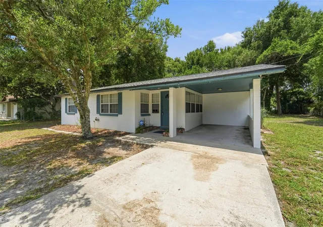 Photo 3 of Single family home for sale at 44 Volusia Dr, Debary, FL 32713 | MLS# V4950465 | Listing updated on 2026-08-12