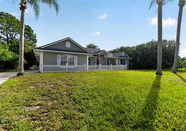 Photo 1 of Sale Pending at 2562 Travida Dr, Deltona, FL 32738 | MLS# O6429018 | Listing updated on 2026-08-29