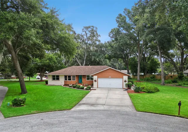 3rd image of 480 Lake Forest Cir, Mount Dora, FL 32757 | MLS# G5115682